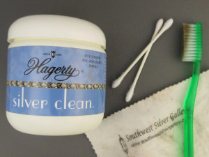 hagerty-silver-clean-jewelry-cleaner.jpg