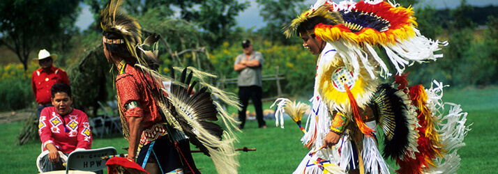 traditional Native American costume